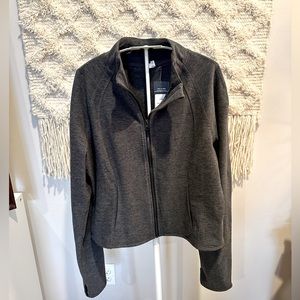 ♥️Yogalicious XL Heather Charcoal Gray Zip front jacket. NWT